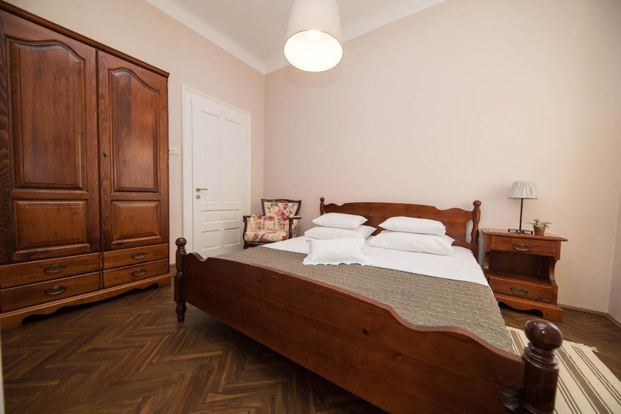 Apartmani Marion Crikvenica Exterior foto