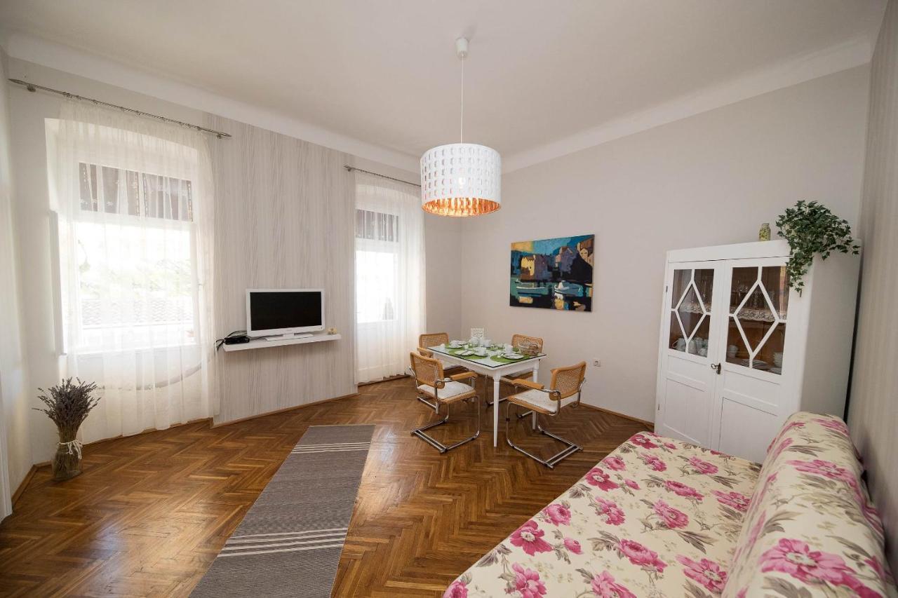 Apartmani Marion Crikvenica Exterior foto